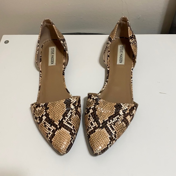 Steve Madden Shoes - Steve Madden flats